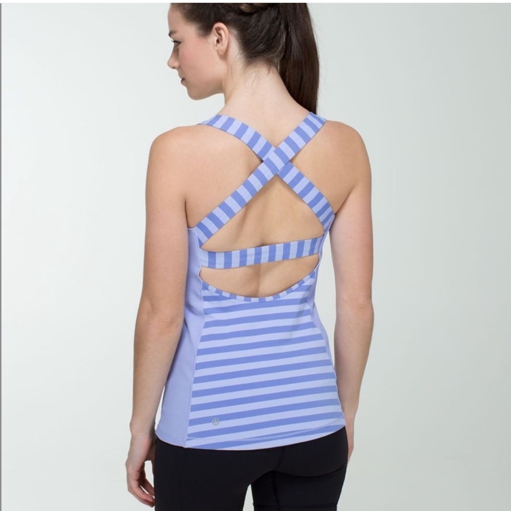 Lululemon Core Kicker Tank in Apex Stripe Lavender Dusk Built in Bra Sz 8 Yoga